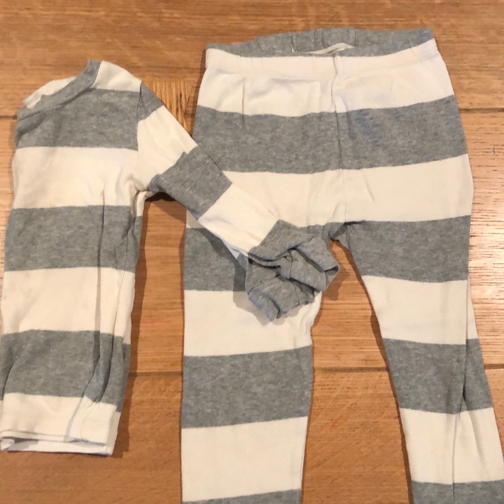 Burt’s Bees Baby pajama set